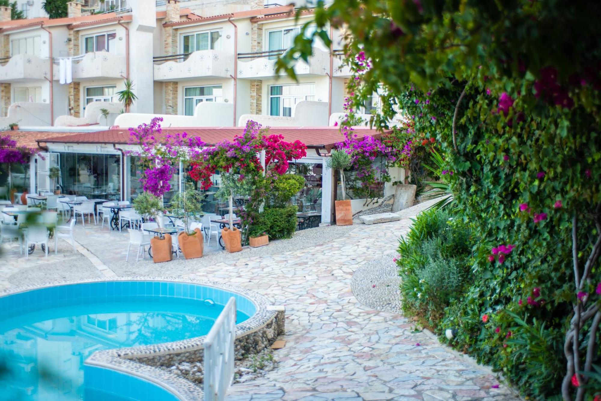 Bougainville Bay Apartments Sarandë Eksteriør billede