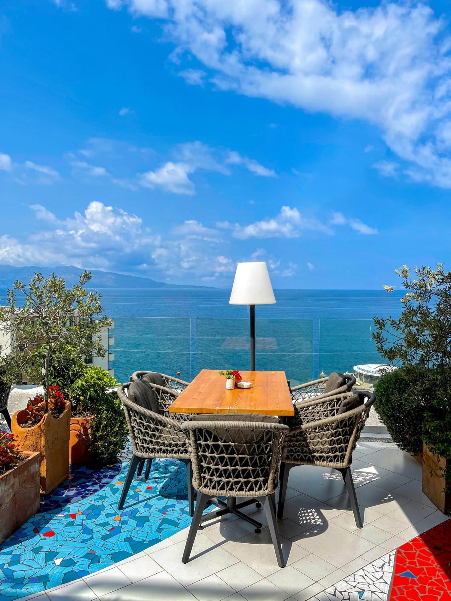 Bougainville Bay Apartments Sarandë Eksteriør billede